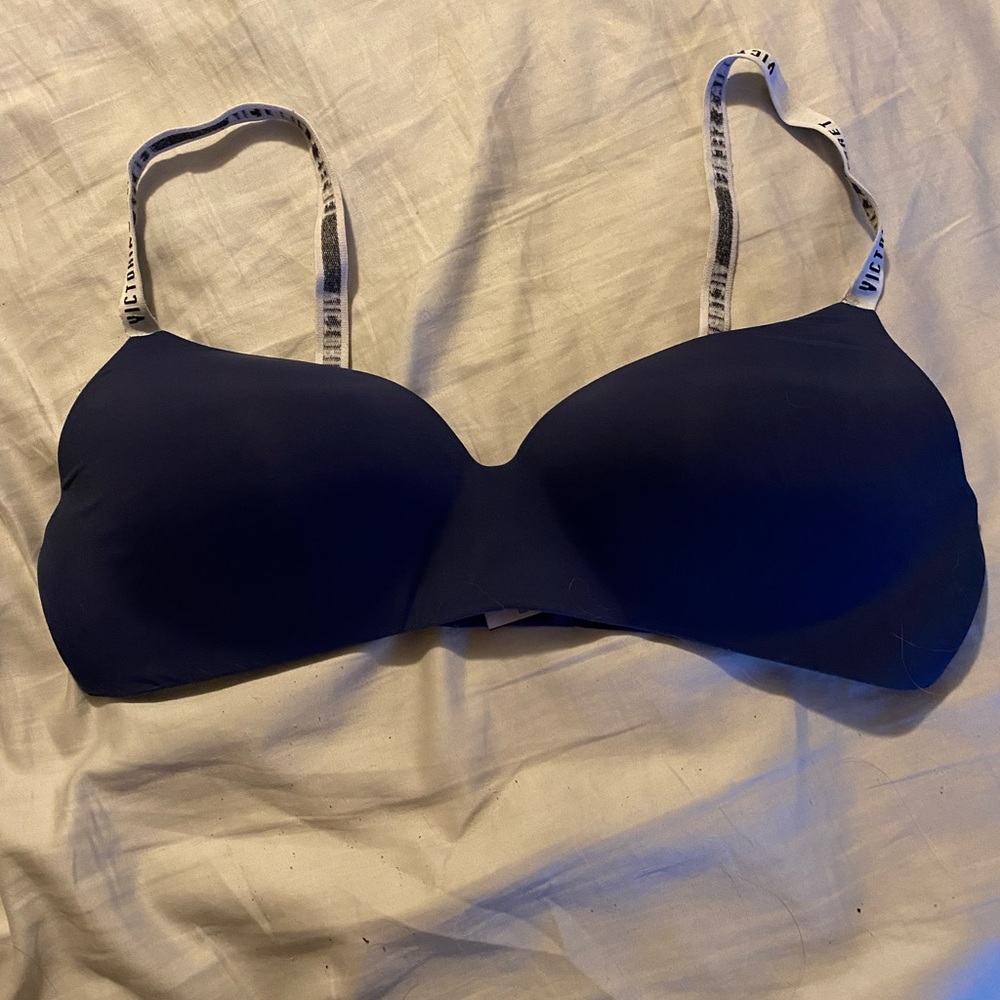 Victoria Secret Wireless Bra